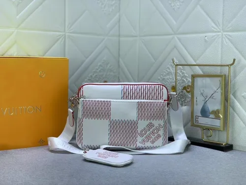 Louis Vuitton Monogram Eclipse Reverse Shoulder Bags Size 25*18.5*7cm