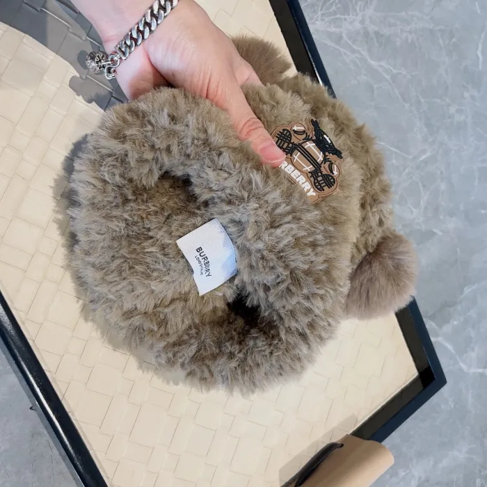 Burberry Knitted Hat 3-Color