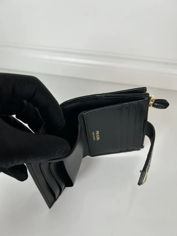 Prada Card Holder Size 10*8cm