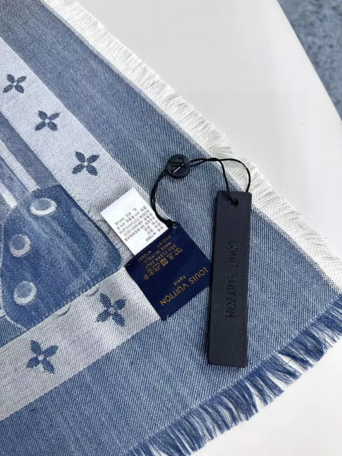 Louis Vuitton Scarf Size 140*140cm 2-Color