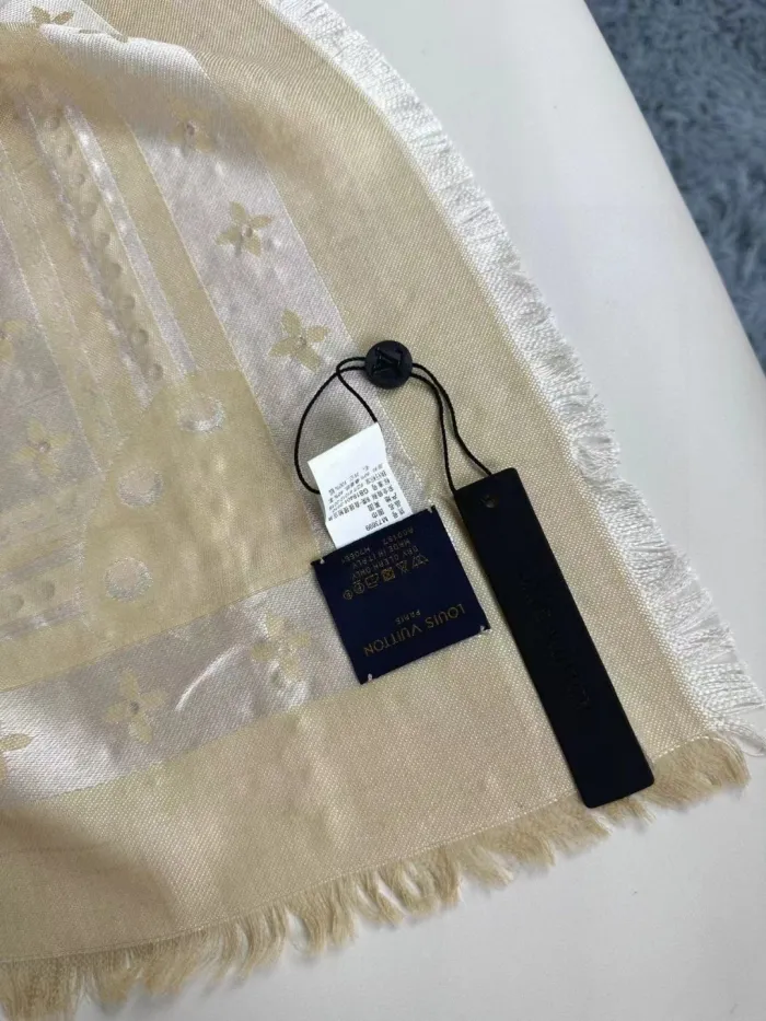 Louis Vuitton Scarf Size 140*140cm 2-Color