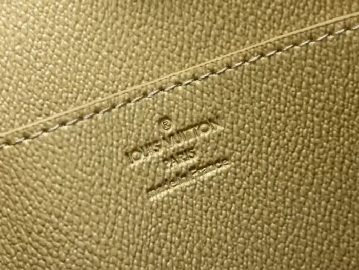 Louis Vuitton Monogram Titanium Clutch Bags Size 26*20*5cm