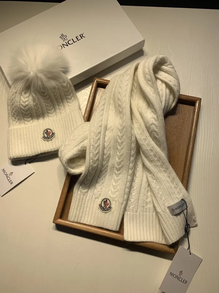 Moncler Knitted Hat+Scarf