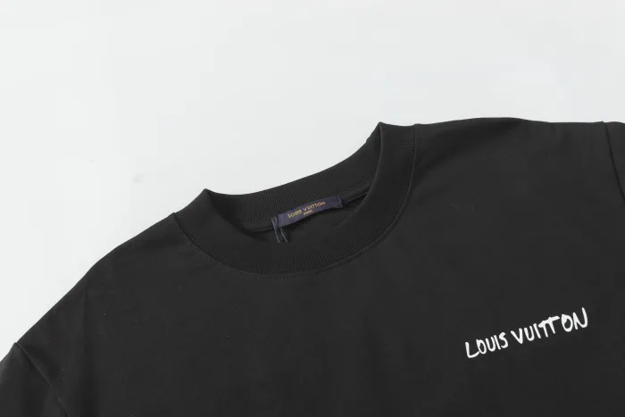 Louis Vuitton Unisex T Shirt XS-L 2-Color