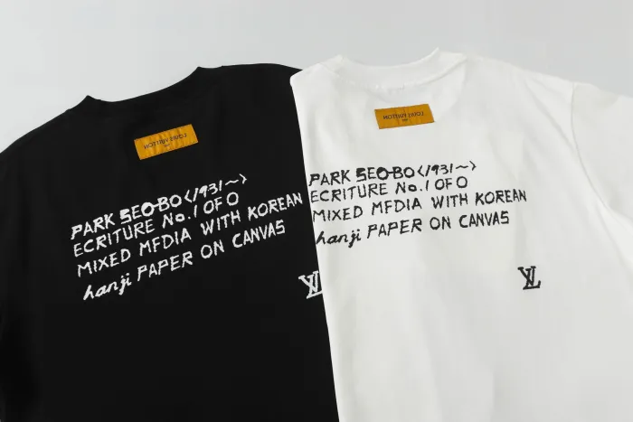 Louis Vuitton Unisex T Shirt XS-L 2-Color