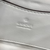 806017