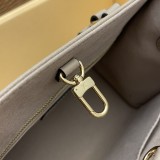 M45653 325