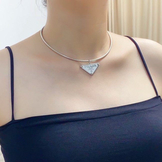 Jewlry PRADA