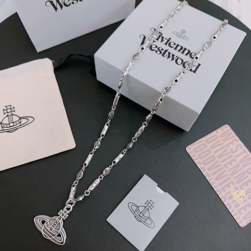 Jewlry vivienne westwood