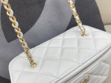 Chanel logo
