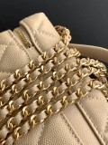 Chanel Clogo AP4483