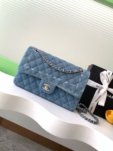 Chanel vintage AS1112