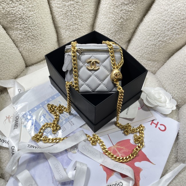 Chanel logo AP3203
