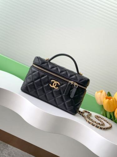 Chanel logo AP4407