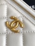 Chanel logo AP3203