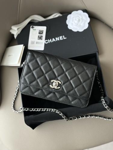 Chanel logo AP0253