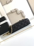 Chanel Clogo AP4483