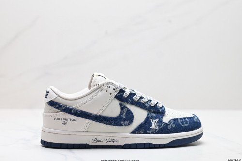 NIKE DUNK LOW
