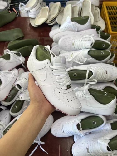 Sneaker