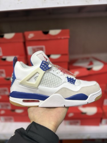 Sneaker