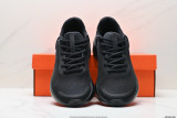 Nike REVOLUTION