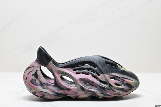 Adidas Originals Yeezy Foam Runner