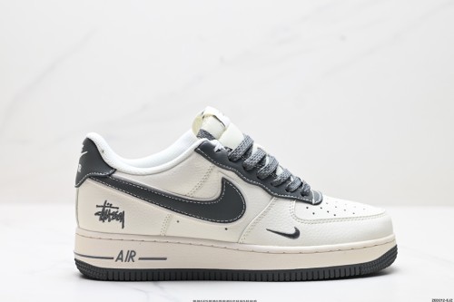 NIKE AIR FORCE