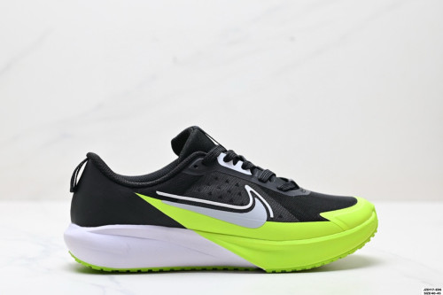NIKE AIR ZOOM LOW