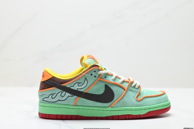 Nike Dunk Low PRM