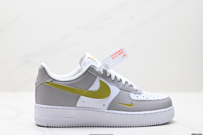 NIKE AIR FORCE