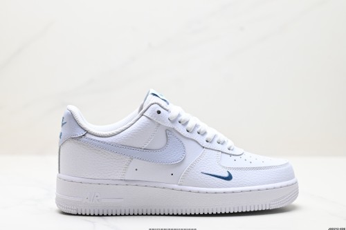 NIKE AIR FORCE