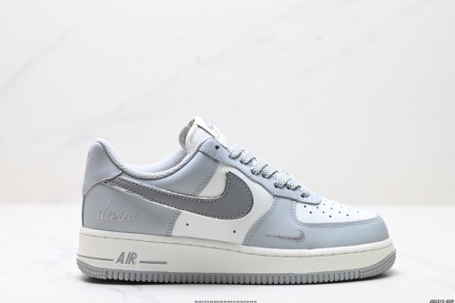 NIKE AIR FORCE