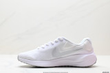 Nike REVOLUTION
