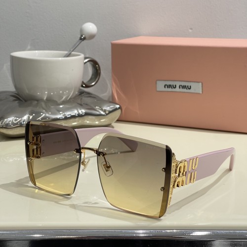 Sunglass MIUMIU