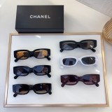 Sunglass CHANEL
MODEL