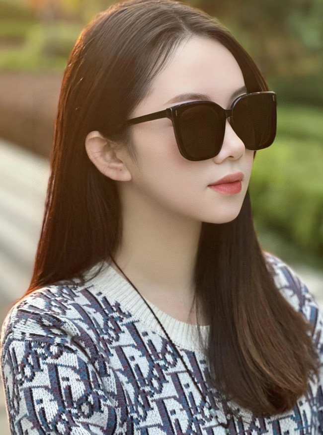 Sunglass GUCCI