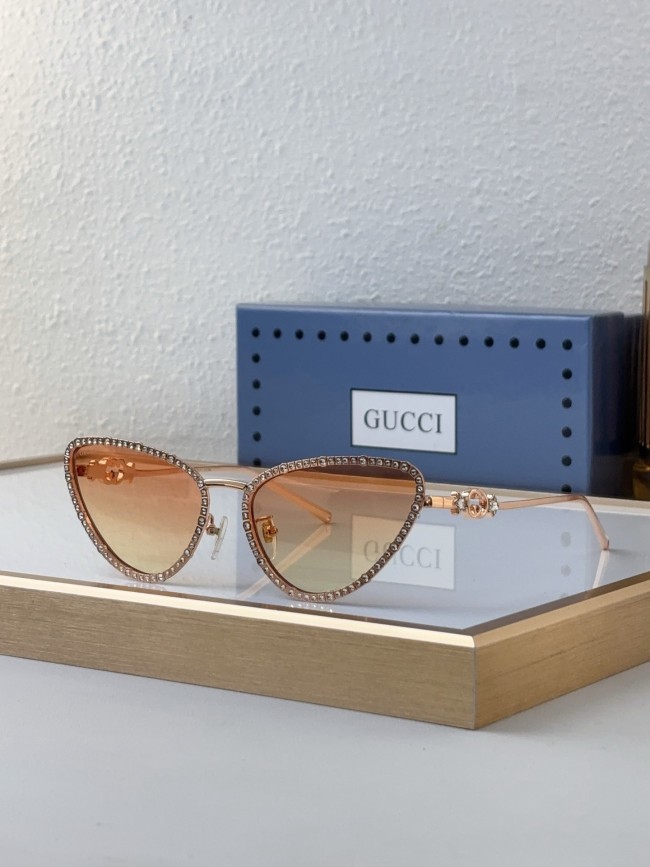 Sunglass MODEL