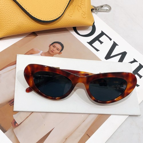 Sunglass MODEL W40156