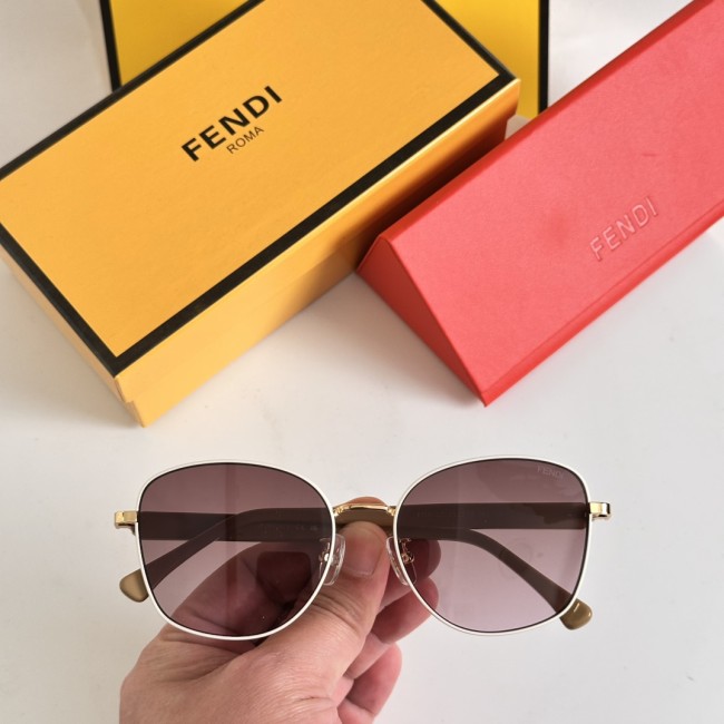 Sunglass MODEL