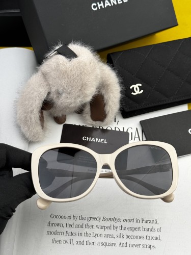Sunglass CHANEL