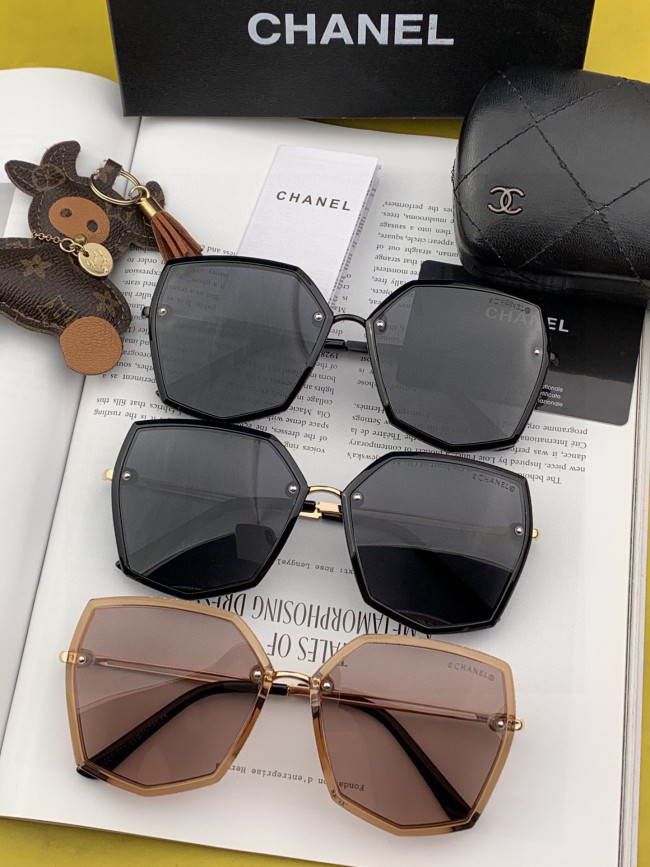 Sunglass CHANEL