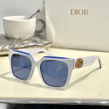 Sunglass Dior
Mod
