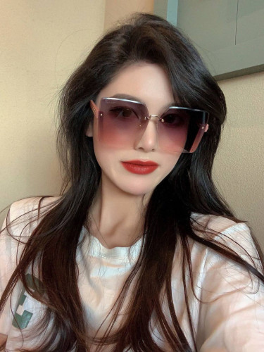 Sunglass GUCCI