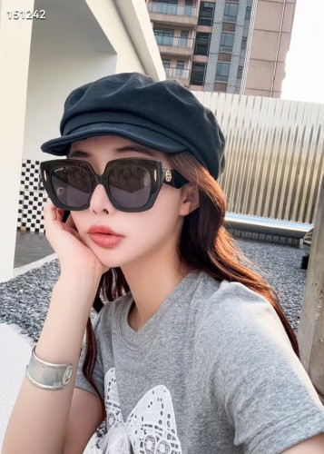 Sunglass TORY BURCH