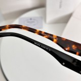 Sunglass MODEL