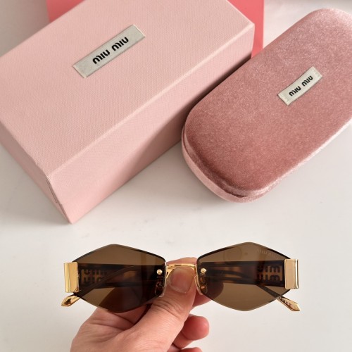 Sunglass MODEL