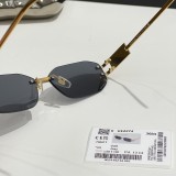 Sunglass VERSACE
MODEL
