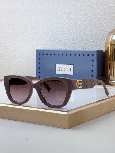 Sunglass Gucc
Mod