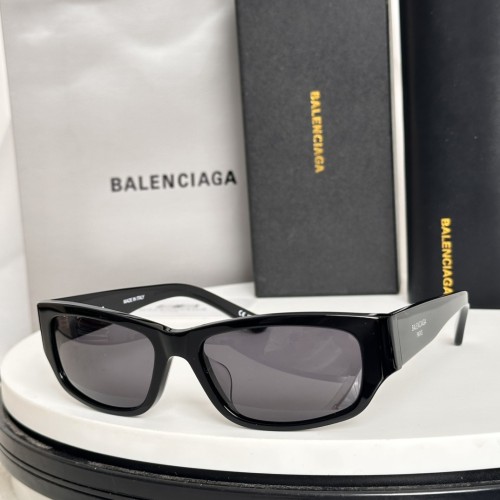 Sunglass BALENCIAG