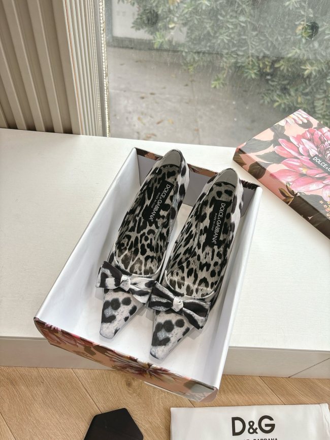 shoes DOLCE 2025